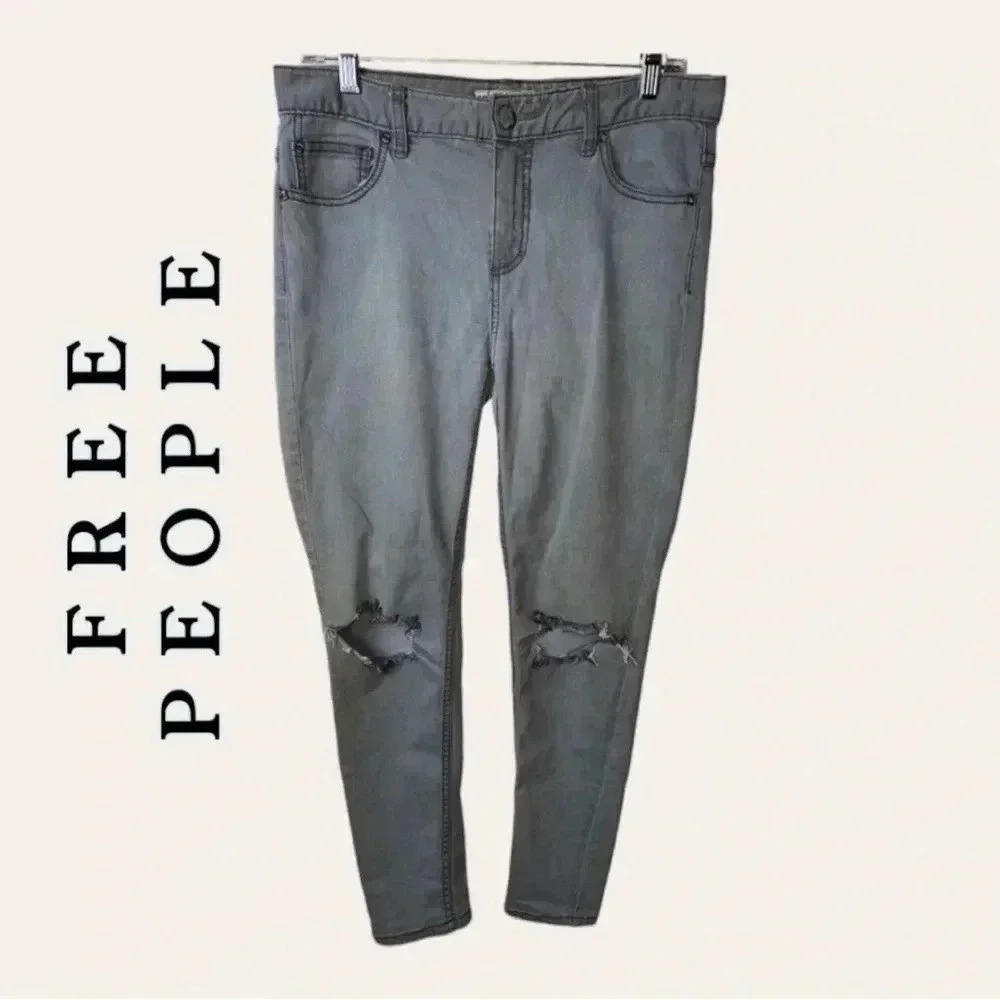 0084W. FREE PEOPLE SKINNY DENIM JEANS‎ DISTRESSED SIZE 29 GRAY IN COLOR